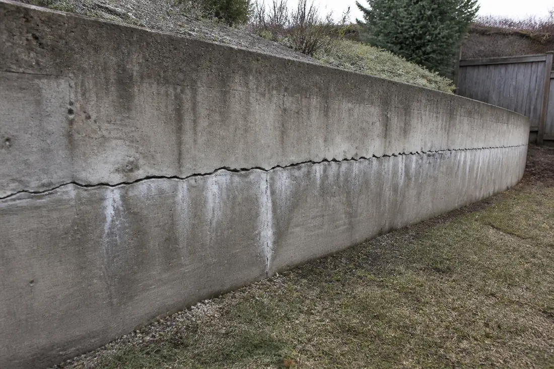 Bulging and Cracked Retaining Wall Repair project